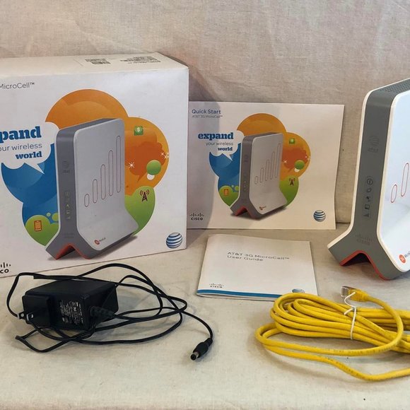 AT&T Cisco 3G Microcell Signal Booster - Picture 1 of 10